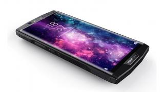 HomTom HT70 este un smartphone rugged cu design deosebit și baterie impresionantă; Sosește la precomandă pe GeekBuying