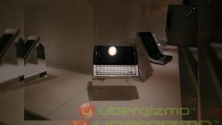 CES 2010: Identity prezinta un prototip de telefon-MID