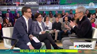 Tim Cook: "sunt multe componente de iPhone produse în SUA, creăm joburi"