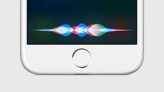 Apple angajează sute de ingineri pentru a pune Siri pe drumul cel bun (şi deştept)
