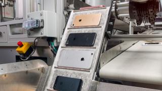 Daisy este cel mai nou robot Apple care se ocupă cu reciclarea componentelor de pe iPhone