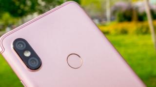 Xiaomi Redmi S2 e gata de lansare; Primeşte un teaser cu un mare "S" și fotografii hands-on