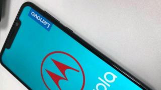 Motorola One Power apare în prima fotografie reală, cu tot cu breton la pachet