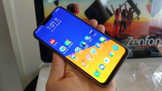ASUS ZenFone 5z este oficial cel mai ieftin telefon cu procesor Snapdragon 845; Disponibil în România de săptămâna viitoare