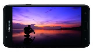 Samsung Galaxy J3 (2018) şi Galaxy J7 (2018) sunt anunţate oficial: telefoane midrange de buget cu look similar