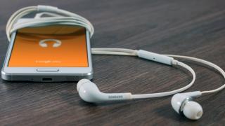 Google pregătește lansarea unei aplicații pentru ascultarea de podcasturi