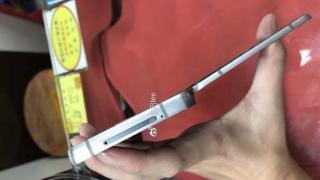 Aşa arată prototipul de telefon Samsung pliabil, cu două ecrane; Leit ZTE Axon M!