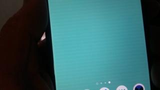 Sony oferă o lămurire cu privire la "dungile" ce apar pe ecranele terminalelor Xperia XZ1 și Xperia XZ2