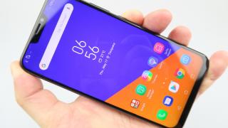 ASUS ZenFone 5 (ZE620KL): Multimedia duală, stereo, cu AI, tot ce vrei