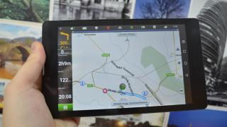 Prezentare Navitel T500 3G: Tabletă de 7 inch cu rol de sistem de navigație GPS și conectivitate 3G