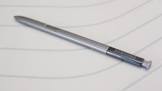 Samsung Galaxy Note 9 are în sfârşit stylusul S Pen detaliat: va sosi cu Bluetooth şi control de la distanţă pentru telefon