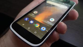 Nokia 1: Design deloc pretenţios, dar ergonomic