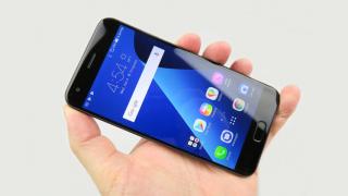 Alertă preț bun! ASUS ZenFone 4 (ZE554KL) primește un discount de 500 lei pe Altex.ro!