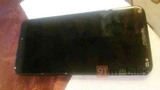 Motorola Moto One/ One Power apare din nou în fotografii, acum fără breton