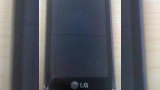 LG Panther, unul dintre telefoanele Windows Phone 7, acum disponibil pentru developeri