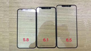 Noi protecții de ecran destinate iPhone-urilor ce vin în toamnă se afișează într-o fotografie reală
