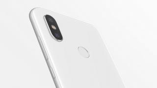 Achiziția smartphone-ului Xiaomi Mi 8 de pe GearBest vă aduce o brățară Mi Band 3 cadou!