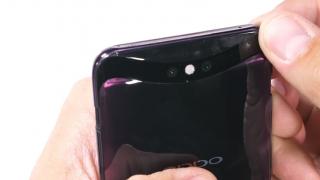 Oppo Find X se îndoaie ca o mămăligă... şi e vulnerabil şi în zona mecanismului glisant; Iată testul de rezistenţă! (Video)