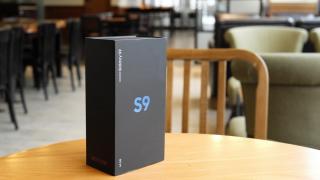 Turul Magazinelor #470: Galaxy S9 la reducere la eMAG.ro, accesorii pentru carduri de memorie, camera video sport şi mop cu aburi