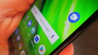 Motorola Moto G6 Play: Display acceptabil, fără culori prea vii totuşi