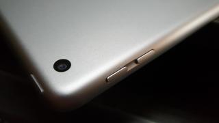 Apple iPad 9.7 (2018): Camera ar bate câteva midrangere din 2018 chiar