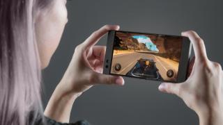 Razer Phone 2 apare într-o presupusă listare AnTuTu; Se păstrează aspectul 16:9 pentru ecran