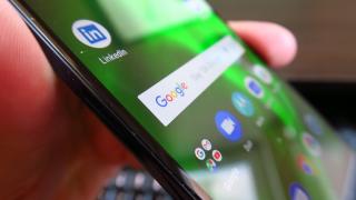 Motorola Moto G6: Display slab la luminozitate şi contrast