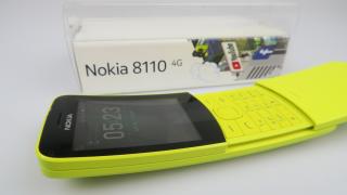 Nokia 8110 4G Unboxing: primiţi cu banana (phone)? (Video)
