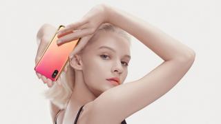 Xiaomi Mi 8 Pro devine oficial cu procesor SD845 și scanner de amprente în ecran