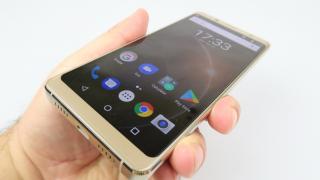 Bluboo S3: OS, UI, aplicaţii pe bază de Nougat... şi cam atât