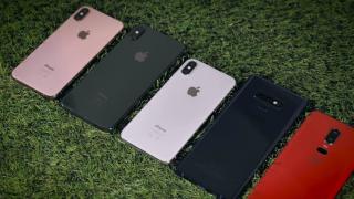 iPhone XS şi XS Max supuse unui test comparativ de baterie, versus Galaxy Note 9, OnePlus 6; Câştigătorul e MARE (Video)