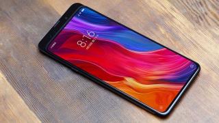 Xiaomi Mi Mix 3 scapă într-o nouă fotografie, cu buton dedicat pentru asistentul Xiao AI
