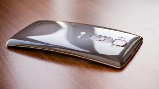 LG anunţă propriile telefoane pliabile, la care lucrează deja