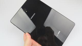 Samsung Galaxy Tab S4: Design lucios, premium, diferit