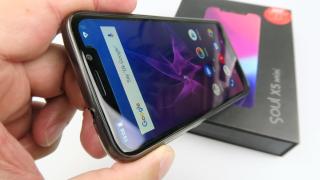 Allview Soul X5 Mini Unboxing: mic, lite şi glossy, cu cameră duală şi breton (Video)
