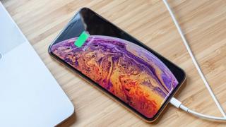 Bateria lui iPhone XS Max domină Xperia XZ3, Pixel 3 XL într-un nou test comparativ (Video)