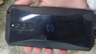 Xiaomi Black Shark 2 apare în primele fotografii hands on, arată puţin a kitsch