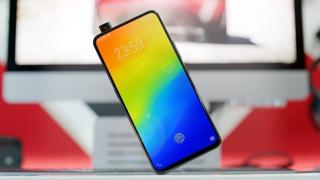 Mini Turul Magazinelor #42: iPhone X la mai puţin de 1000 de euro, primul telefon cu periscop în România și Galaxy S9 la super reducere