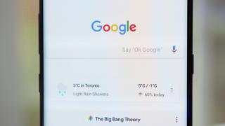 Noul feed de știri Google Discover este acum disponibil pe mobil, accesând google.com din browser