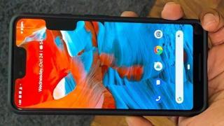 Google Pixel 3 XL are "varicelă"; Un extra decupaj software apare lateral din cauza unui bug