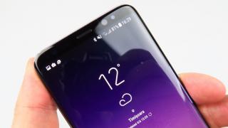 Mini Turul Magazinelor #43: Aparat de călcat vertical, ceas și telefon Samsung Galaxy S8 la discount mare  
