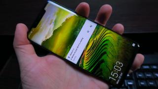 Huawei Mate 20 Pro: Display bun, luminos, dar nu la fel de luminos ca pe Huawei P20 Pro