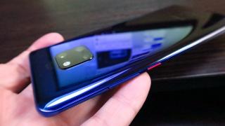 Huawei Mate 20 Pro: Baterie generoasă, campion la încărcare-viteză