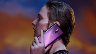 OnePlus 6T în varianta "Thunder Purple" va debuta și în Europa; Startul vânzărilor se dă pe 15 noiembrie