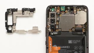Huawei Honor Magic 2 primeşte o disecţie, care îi prezintă mecanismul glisant, componentele
