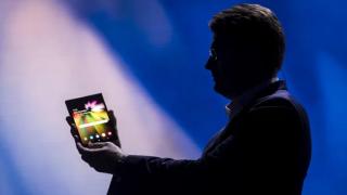 Samsung plănuiește introducerea lui Bixby 3.0 alături de smartphone-ul pliabil Galaxy Flex