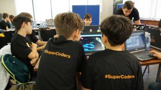 Cum folosesc copiii Internetul pentru a se pregăti pentru meseriile viitorului (SuperCoders 2018)