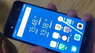 Vivo NEX 2 renunță la camera periscop în favoarea unui display secundar; Iată-l într-o primă fotografie