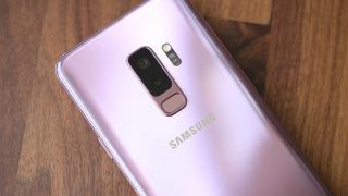 Samsung Galaxy S10+ în varianta cu cipset Exynos 9820 apare în AnTuTu cu un scor de peste 300000 puncte
