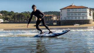 Turul Magazinelor #506: Placă de surf electrică, ASUS ROG Phone la reducere, televizor Full HD de 101 cm sub 800 lei